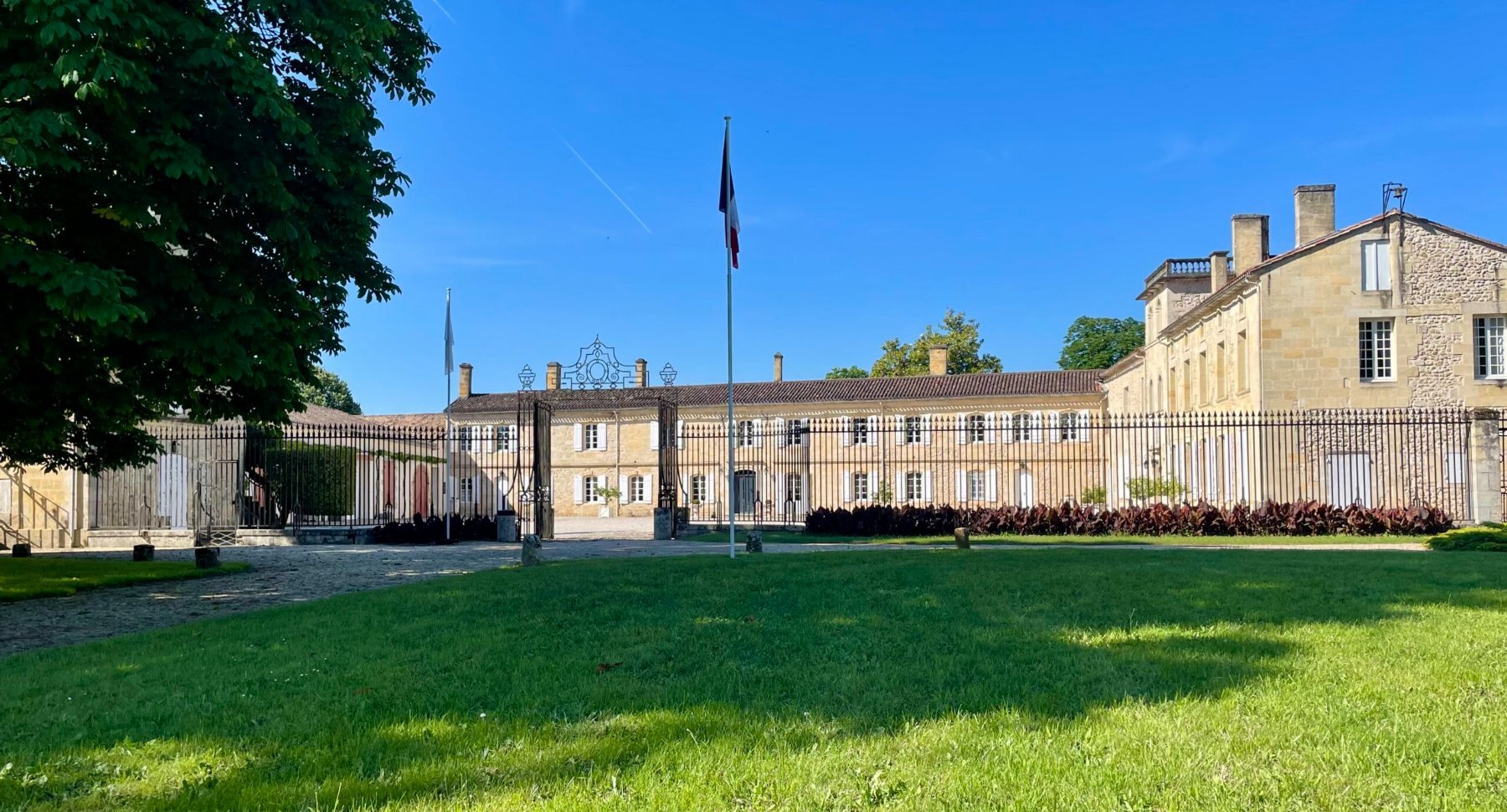 chateau portets devanture
